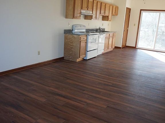 3rd image of 508 Rock Lake Dr