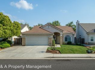 2915 E Eclipse Ave, Fresno, CA 93720