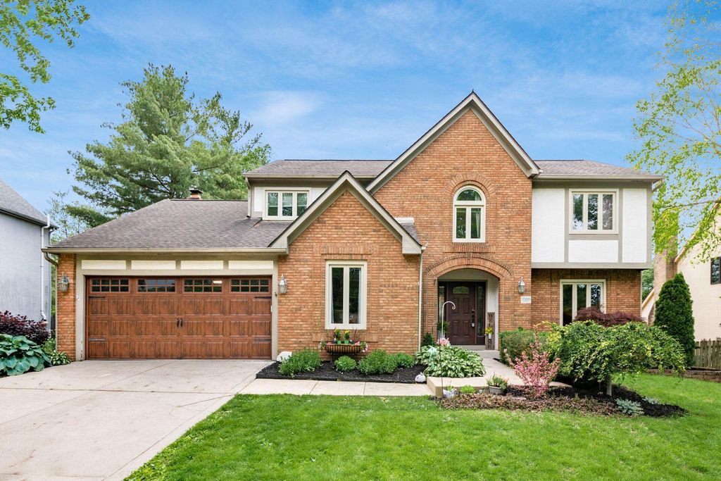 Real estate listing image