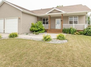 814 16th Ave W, West Fargo, ND 58078