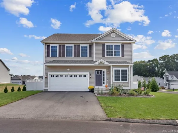 21 Magnolia Way, Southington, CT 06489
