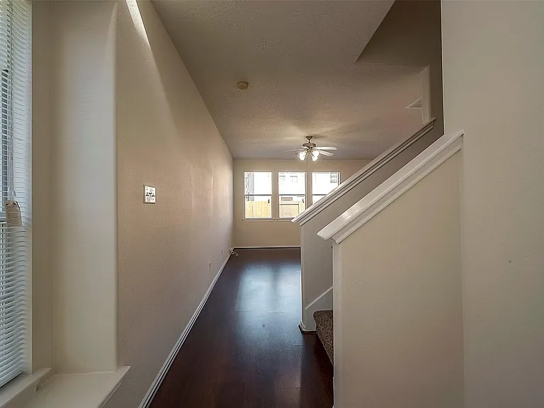 14330 Fairbuff Ln — Photo 8