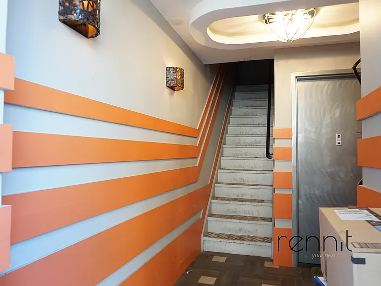 1160 Halsey St #3 — Photo 20