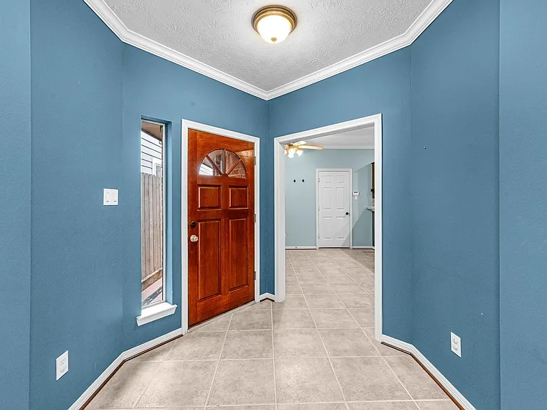 5228 Larkin St — Photo 5