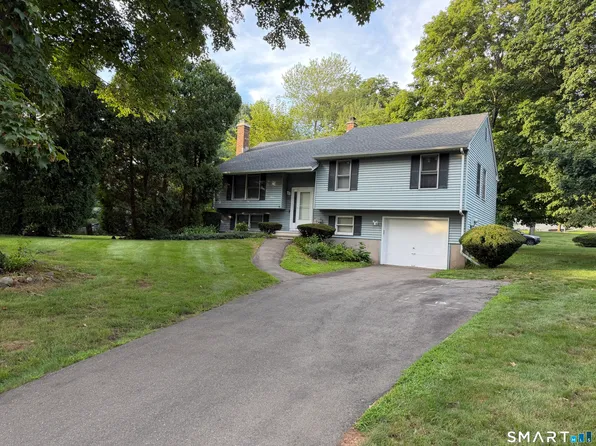 54 Valley View Drive #54, Hamden, CT 06518