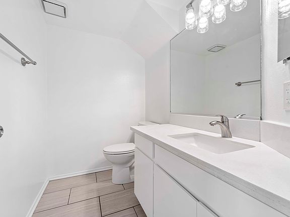 5th image of 10615 Woodbridge St APT 102