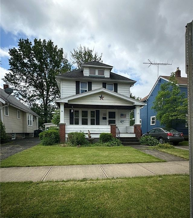 1st image of 135 Hamilton St