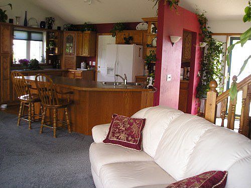 Livingroom & Kitchen