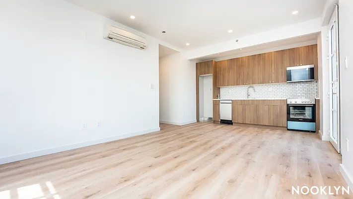 Rented by Nooklyn NYC LLC | media 94