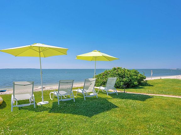 5th image of 37 Shore Dr