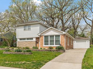 320 Oakwood St, Park Forest, IL 60466