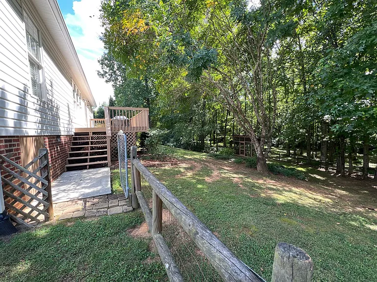 246 Winding Creek Rd — Photo 18