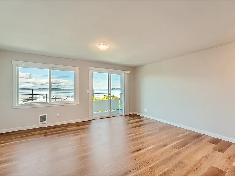Anne Vista Apartments — Photo 6