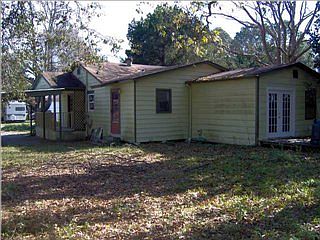 2nd image of 1517 Oak Ave