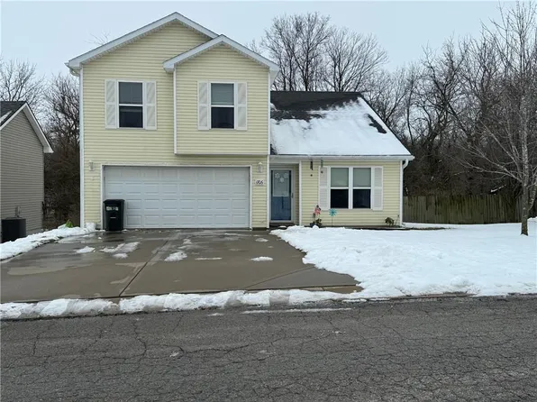 1706 Winding Creek Ln, Cameron, MO 64429