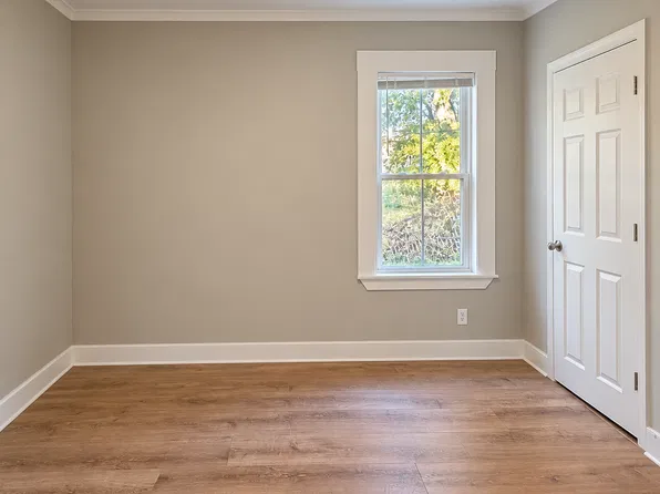 16 1/2 Winslow St Unit 1, Worcester, MA 01609