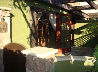 205 Hartford Ave #B, Huntington Beach, CA 92648
