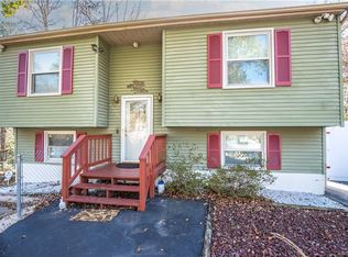 11107 Dumaine Dr, Midlothian, VA 23112