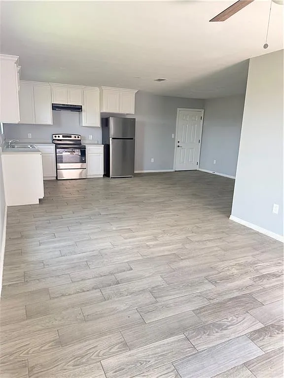 2 bed, 2.0 bath, 1130 sqft, $1,100 — Photo 2