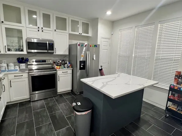 10716 Traymore Dr, Fort Worth, TX 76244