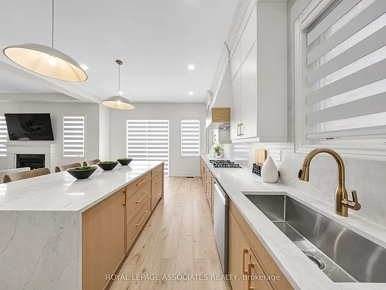 2215 Beckman Cres #UPPER — Photo 20