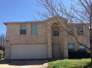 533 Oriel Cir, Crowley, TX 76036