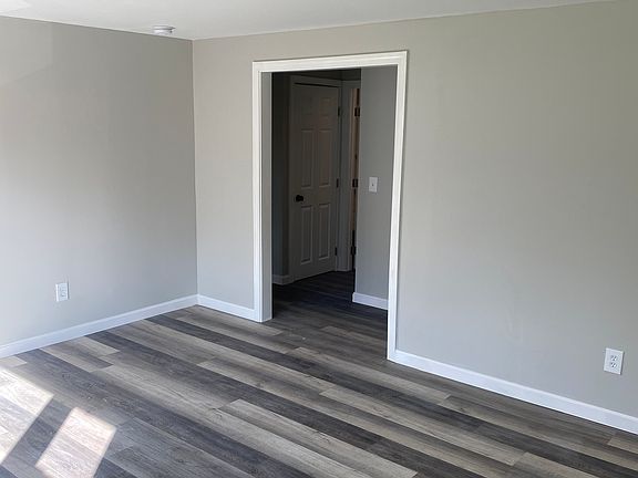 5th image of 13 Ward Rd #1