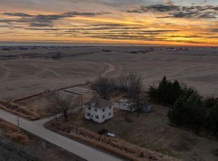 1015 Washington Ave, Bennett, IA 52721