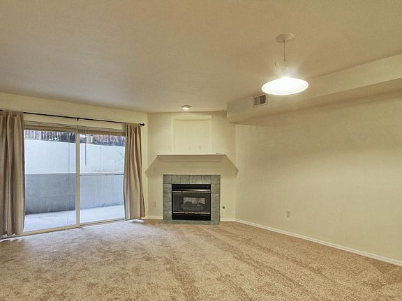 5th image of 2850 Aurora Ave APT 102