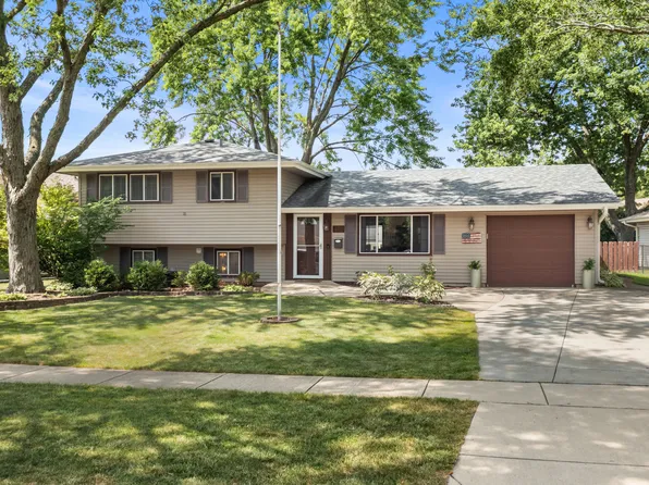 410 Andrew Ln, Schaumburg, IL 60193