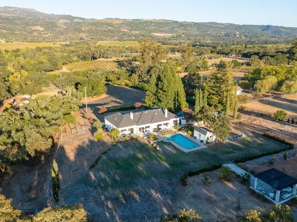 15600 Arnold Drive, Sonoma, CA 95476