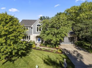 8845 Davington Dr, Dublin, OH 43017