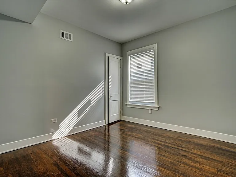 7331 S Dante Ave #2 — Photo 6