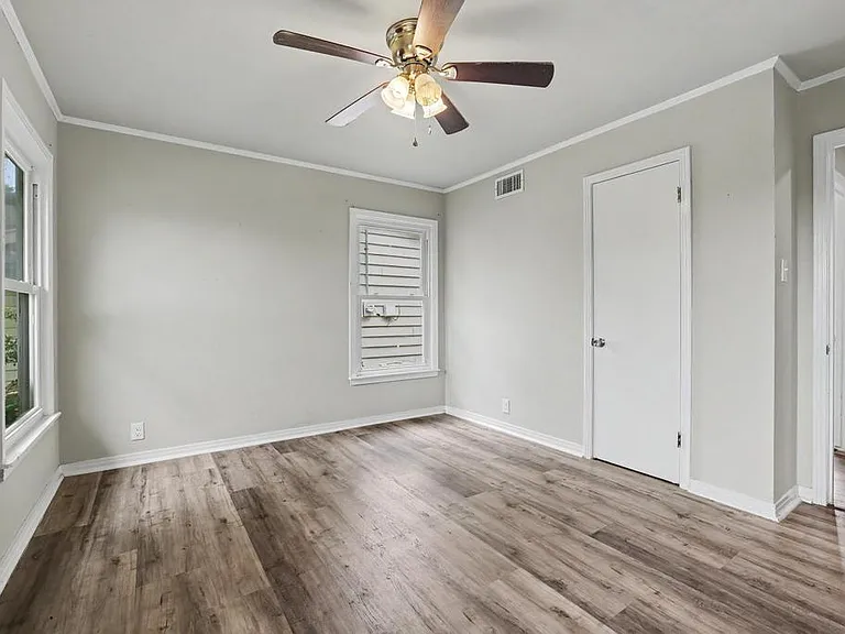 2407 N Shannon St — Photo 14