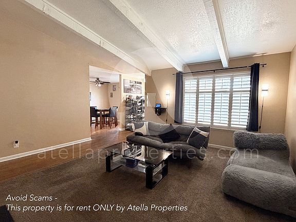 4th image of 919 Greenfield Ave #1