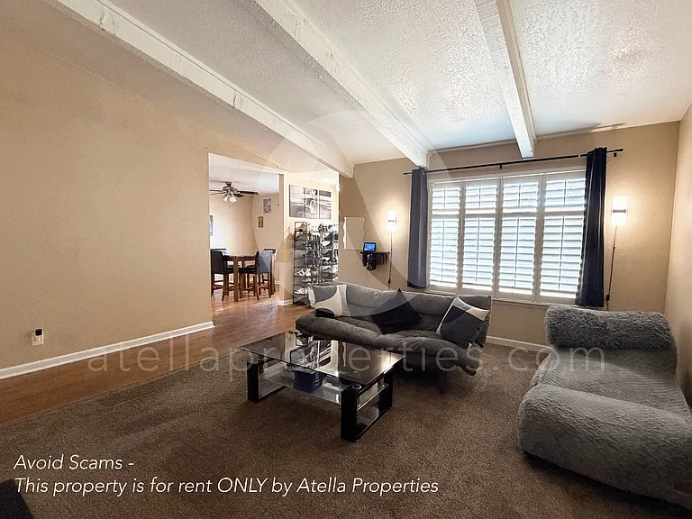 919 Greenfield Ave #1 — Photo 4