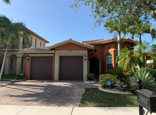 10635 NW 83rd Ct, Pompano Beach, FL 33076