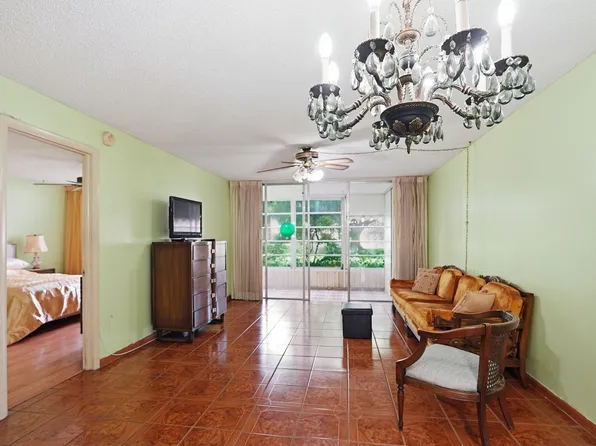 3000 NW 48th Terrace #130, Lauderdale Lakes, FL 33313