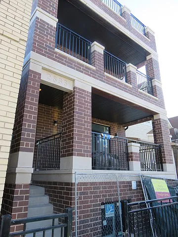 2836 N Kedzie Ave #2F — Photo 1