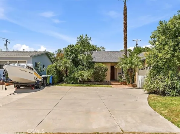 6233 Zelzah Ave, Encino, CA 91316