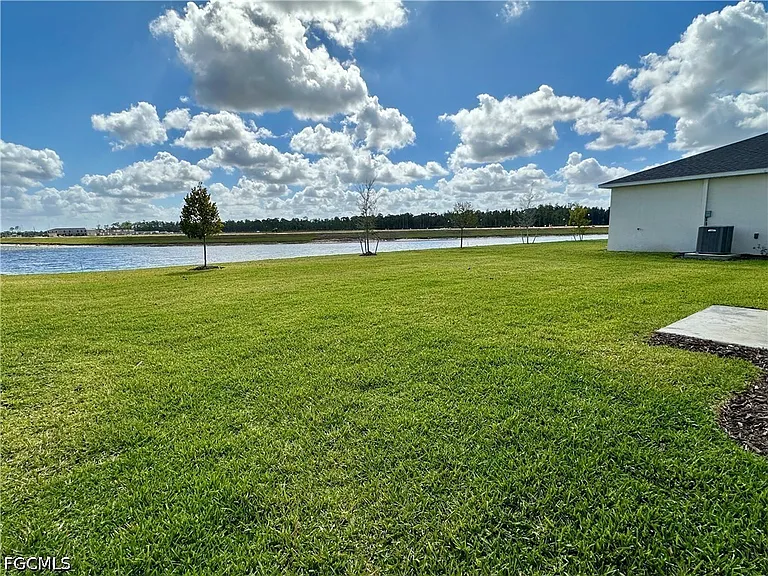 11812 Cloverly Ln — Photo 32