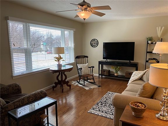 4th image of 2227 Eden Dr