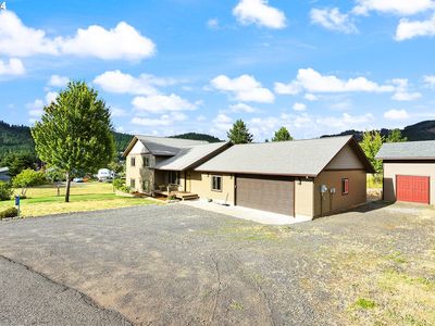 534 Cochran Ln, White Salmon, WA, 98672