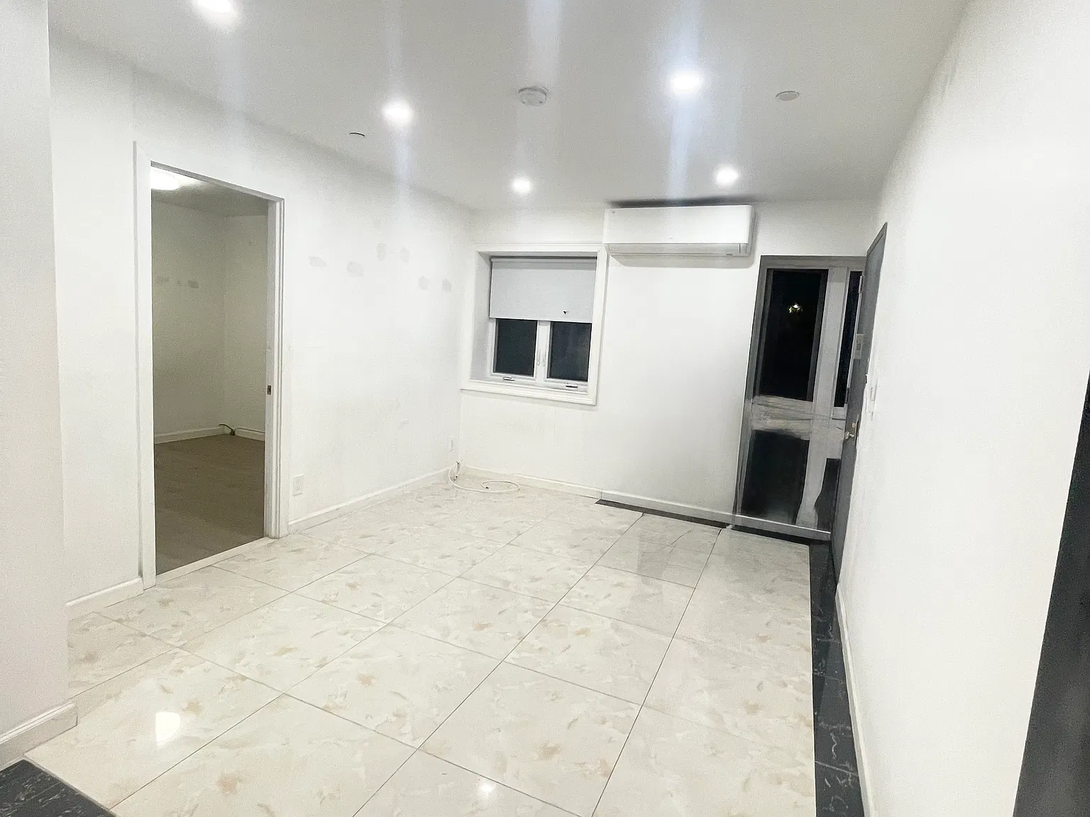 2 bed, $2,800 — Photo 2