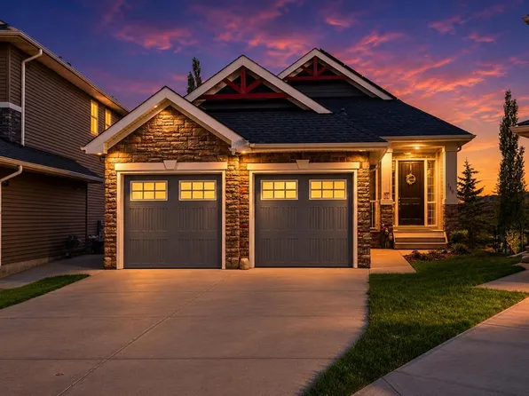119 Nolanshire Poin NW, Calgary, AB T3R 0P4