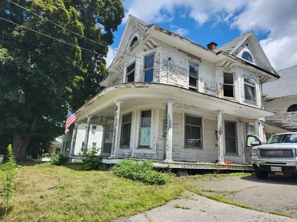 97 Main Street, Lincoln, ME 04457