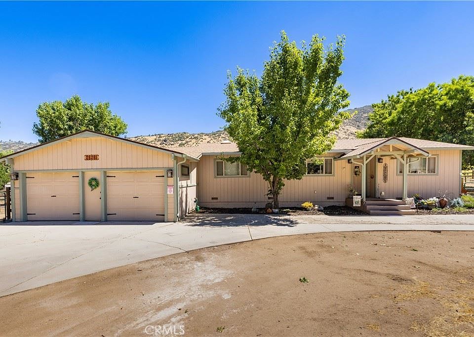 1st image of 26281 Columbia Way