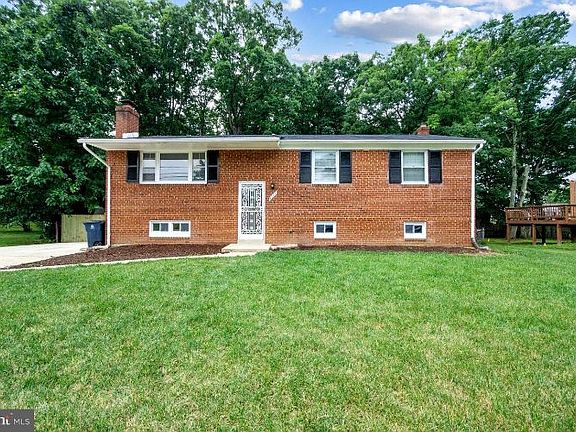 3rd image of 4511 Payne Dr