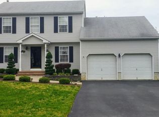 20 Clover Hill Dr, Jackson, NJ