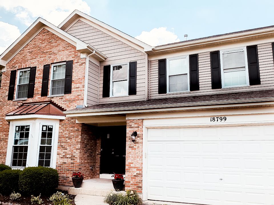 1st image of 18799 W Meadow Grass Dr